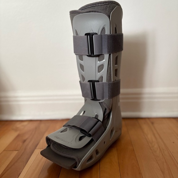 Adjustable Gray Orthopedic Boot - Picture 1 of 5